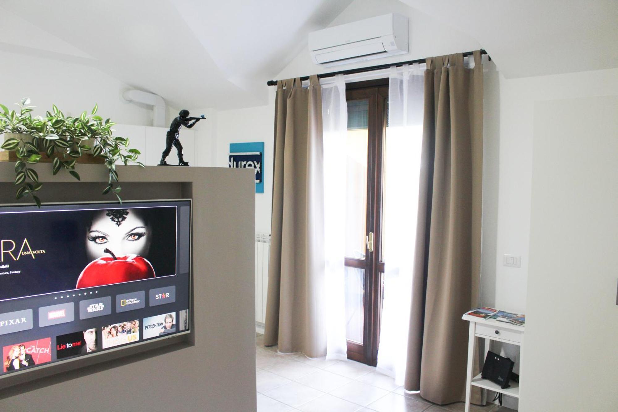 La Suite Dell'Artista Swimming Pool And Air Conditioning 斯特雷萨 外观 照片