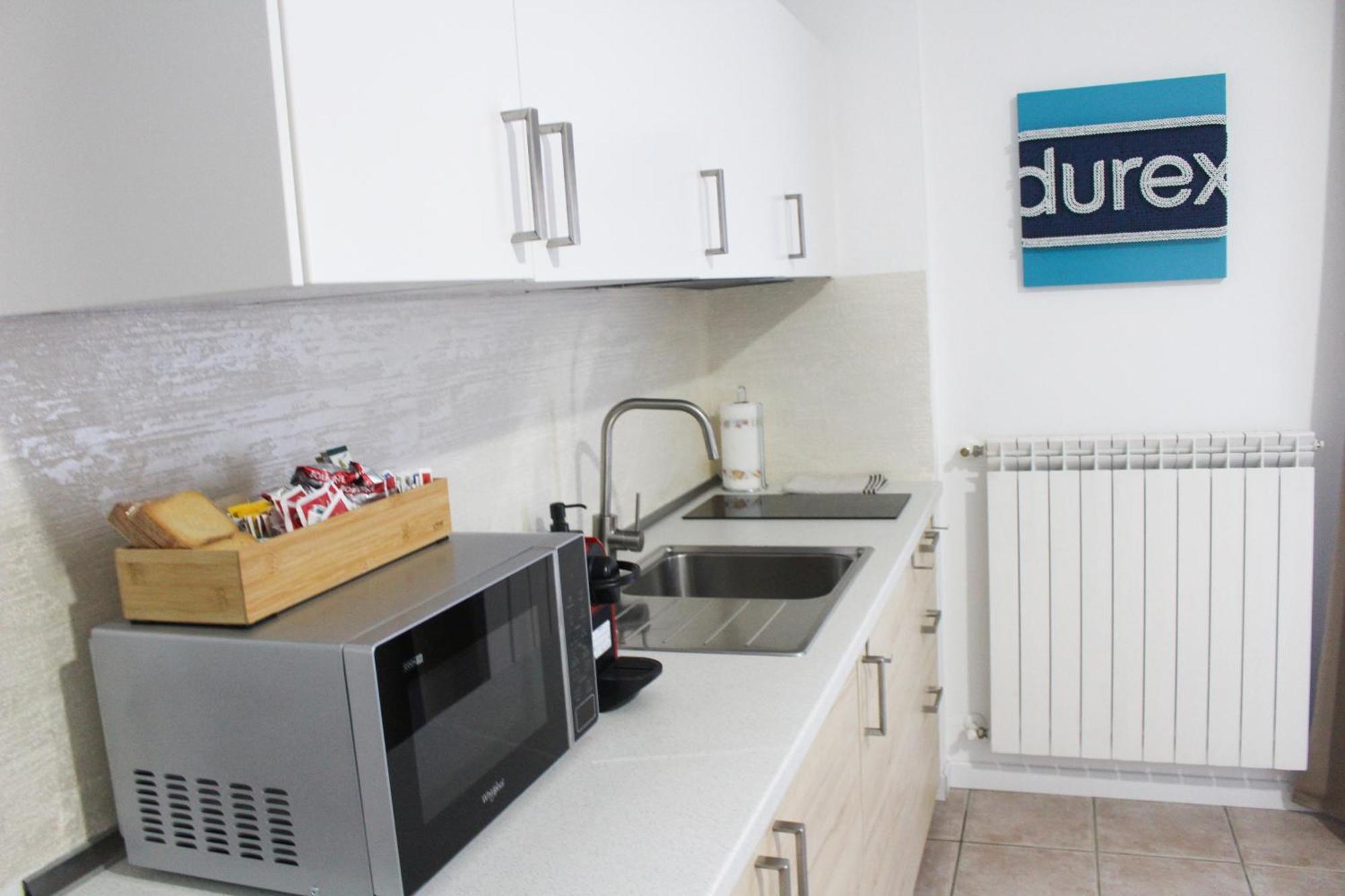 La Suite Dell'Artista Swimming Pool And Air Conditioning 斯特雷萨 外观 照片